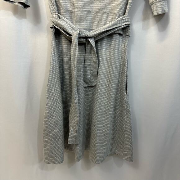 Toad & Co Gray Striped V- Neck Short Sleeve Pockets Knee Length Belted Dress XS - Picture 6 of 6